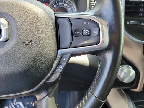 Used 2022 RAM 1500 Laramie AWD/4WD image 22