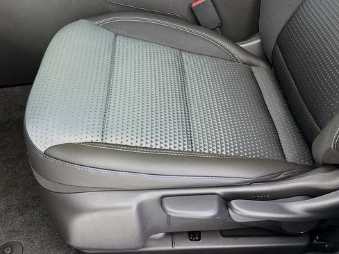 New 2026 Chevrolet Trax LT FWD image 21
