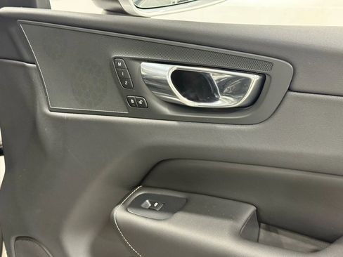 Used 2018 Volvo XC60 T8 Inscription w/ Luxury Seat Package image 43