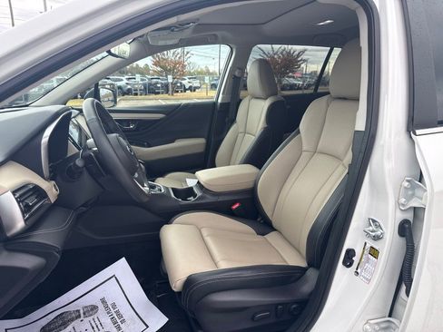 Certified 2025 Subaru Outback Limited image 8