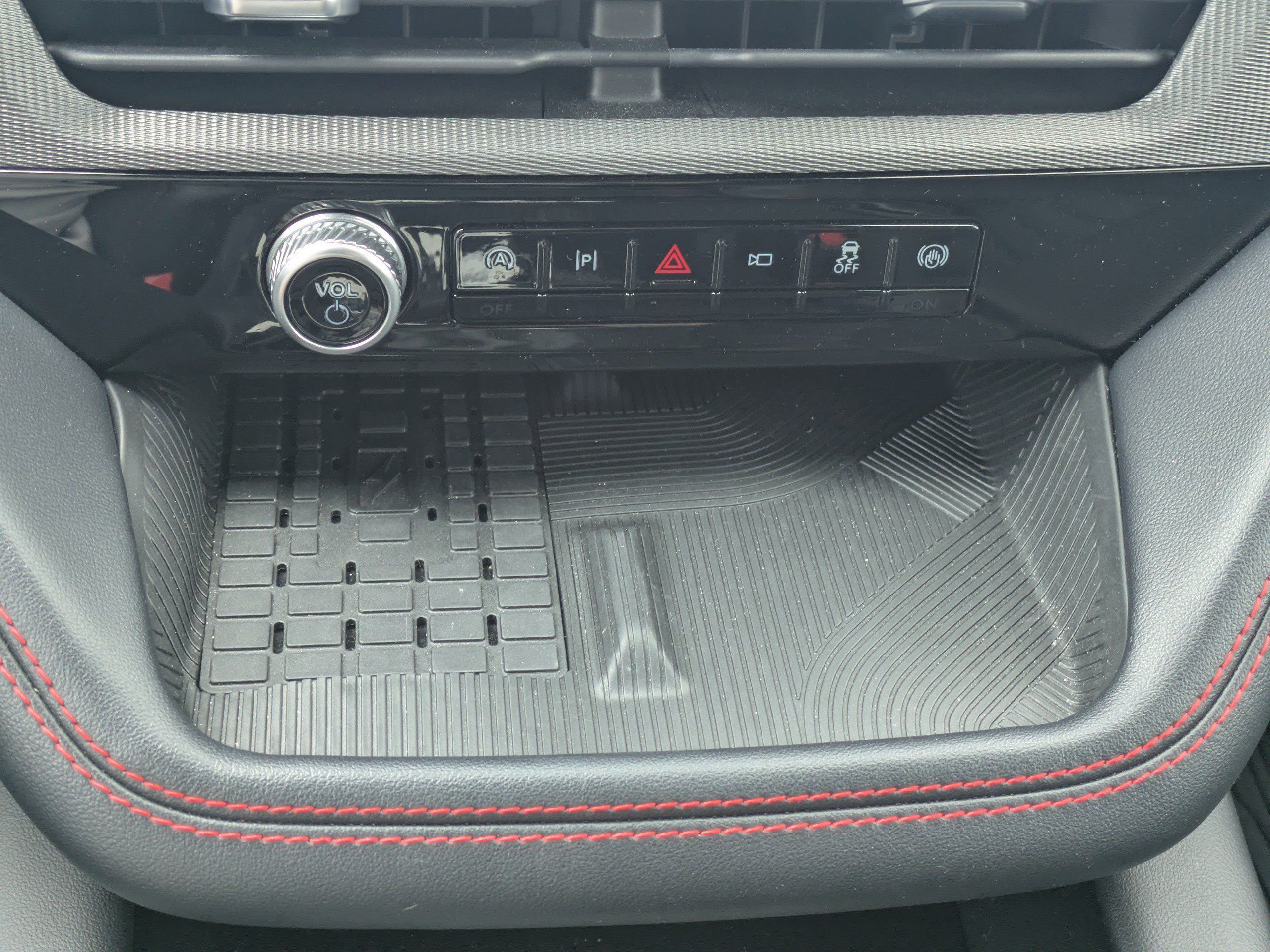 Used 2025 Ford Explorer ST-Line w/ Premium Package AWD/4WD image 30