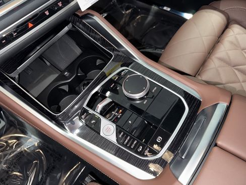 New 2026 BMW X6 xDrive40i w/ Climate Comfort Package image 20