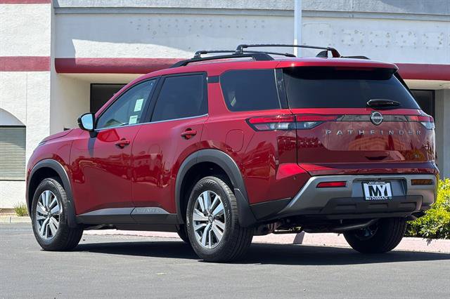 New 2026 Nissan Pathfinder SL w/ Cargo Package FWD image 6