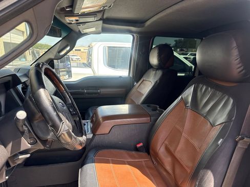 Used 2016 Ford F450 Platinum AWD/4WD image 4