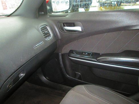 Used 2018 Dodge Charger GT w/ Navigation & Travel Group image 11