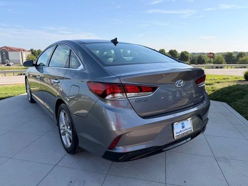 Used 2018 Hyundai Sonata Limited w/ Ultimate Package 07 FWD image 8