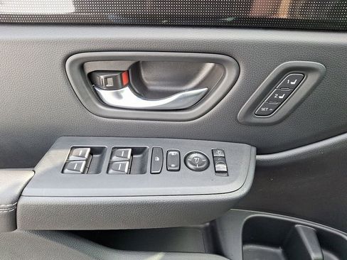 Used 2025 Honda Pilot Elite image 13