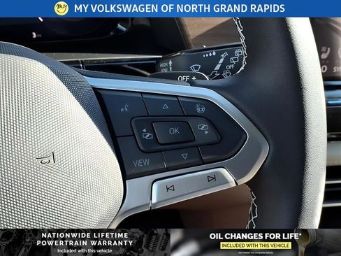 New 2026 Volkswagen Atlas SE image 25