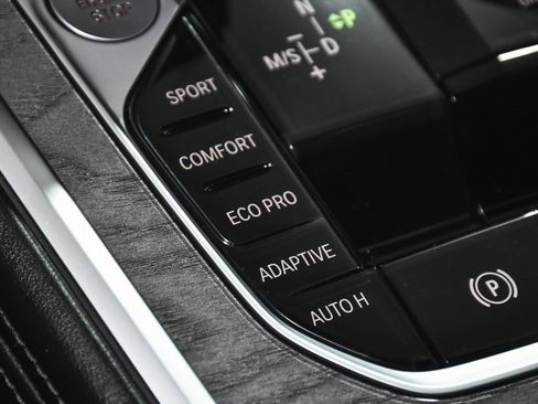 Used 2022 BMW 840i xDrive Convertible w/ Driving Assistance Package image 42