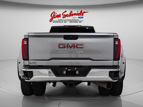 Used 2024 GMC Sierra 3500 Pro AWD/4WD image 5
