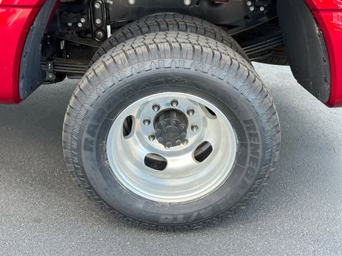 Certified 2025 Ford F350 Platinum image 14