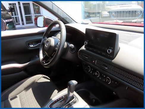 Used 2024 Honda HR-V Sport image 8