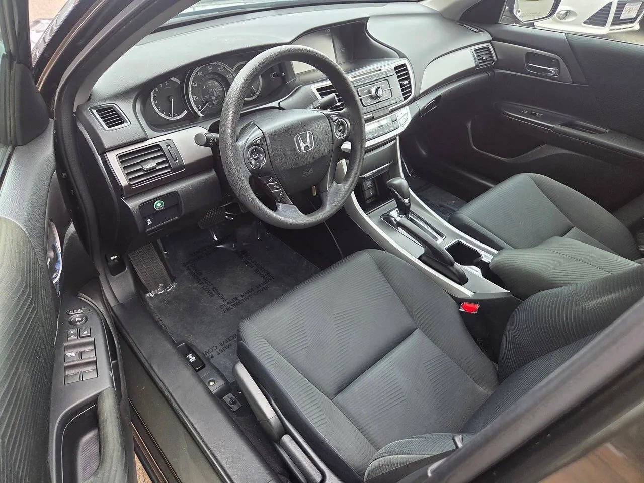 Used 2014 Honda Accord LX image 29