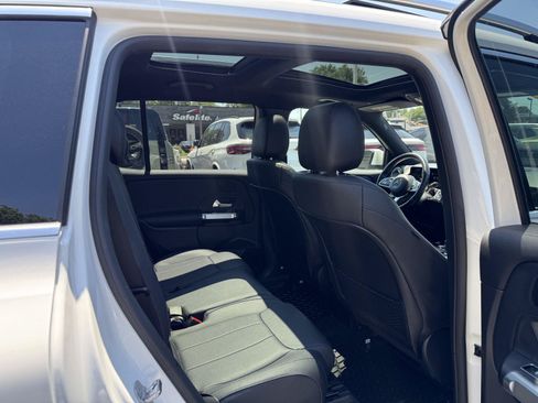 Used 2023 Mercedes-Benz EQB 350 4MATIC SUV w/ Exclusive Package image 40