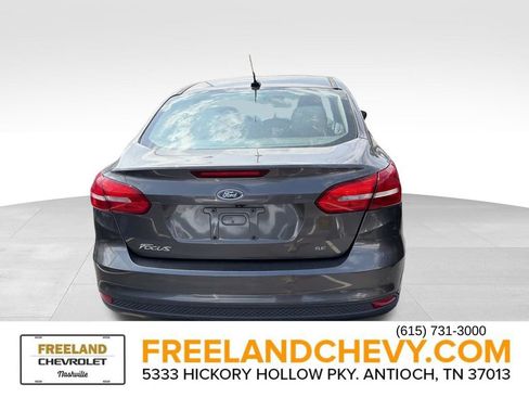 Used 2017 Ford Focus SE FWD image 3