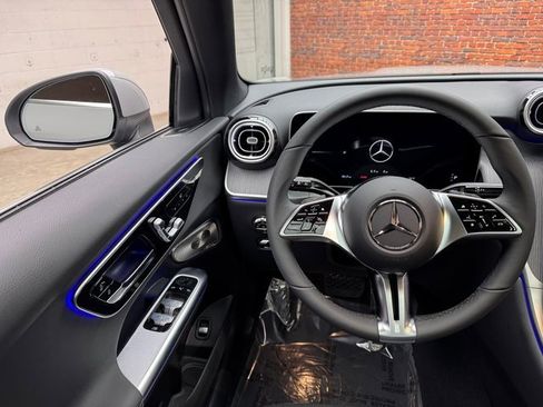 New 2026 Mercedes-Benz GLC 300 GLC 300 image 13