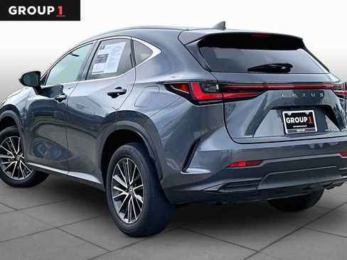 Used 2023 Lexus NX 250 FWD w/ Towing Package (2000 Lbs) image 10