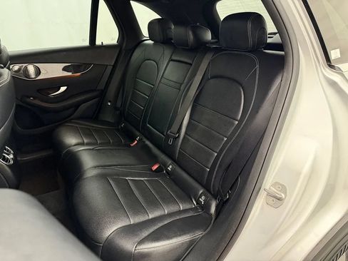 Used 2017 Mercedes-Benz GLC 300 4MATIC image 26