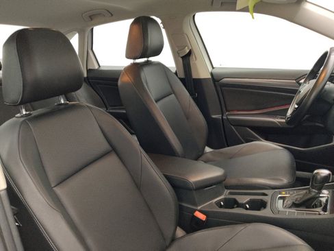 Used 2019 Volkswagen Jetta SEL FWD image 21