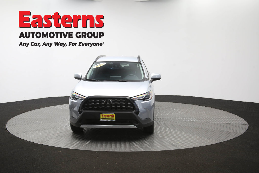 Used 2022 Toyota Corolla Cross LE AWD/4WD image 51