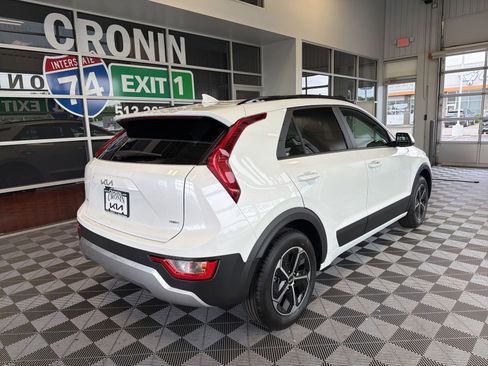New 2026 Kia Niro LX FWD image 6