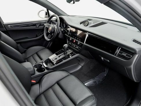 New 2026 Porsche Macan S image 25