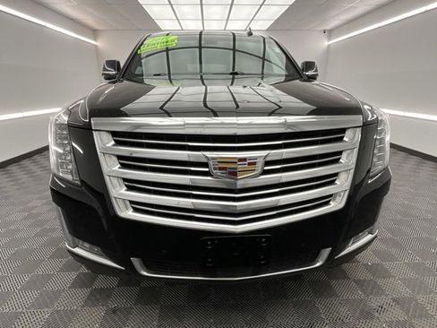 Used 2017 Cadillac Escalade ESV Platinum image 2