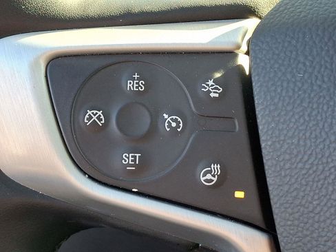 Used 2024 GMC Terrain SLT image 19