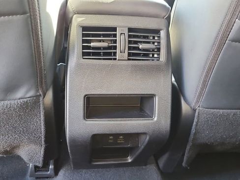 Used 2024 Mitsubishi Outlander SE FWD image 11