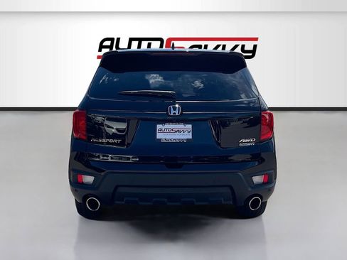 Used 2025 Honda Passport EX-L image 6