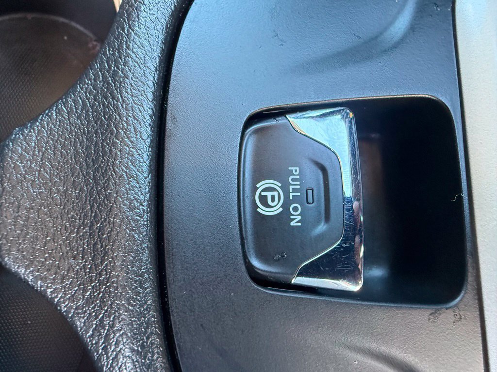 Used 2018 Jeep Cherokee Latitude w/ Safety Group AWD/4WD image 60