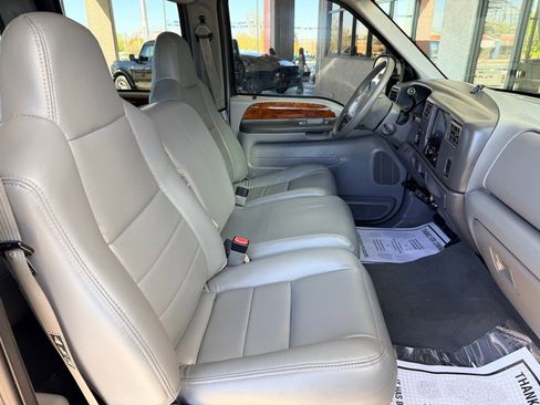 Used 2002 Ford F350 Lariat image 18