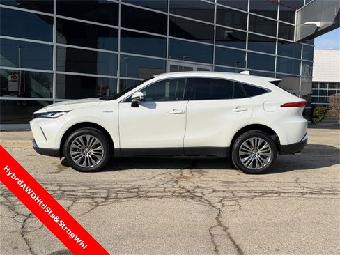 Used 2021 Toyota Venza XLE w/ Softex Package image 6