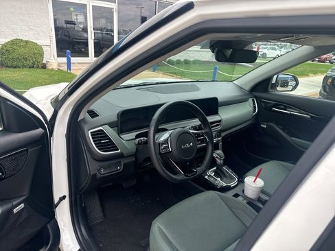 Used 2024 Kia Seltos SX image 5