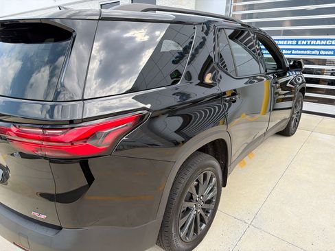 Certified 2023 Chevrolet Traverse RS w/ LPO, Floor Liner Package AWD/4WD image 3
