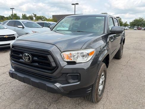 Used 2020 Toyota Tacoma SR AWD/4WD image 1