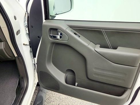 Used 2019 Nissan Frontier PRO-4X w/ Pro-4x Luxury Package image 27