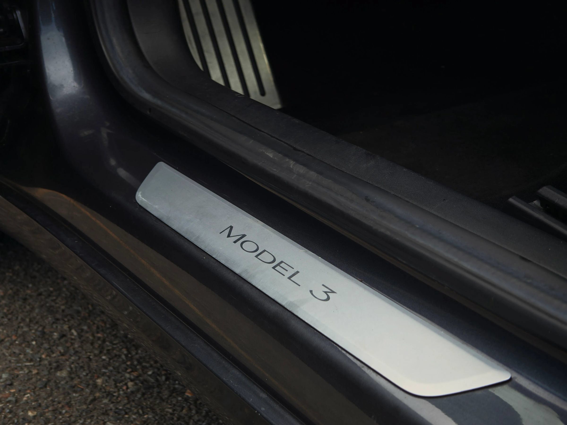 Used 2018 Tesla Model 3 Long Range RWD image 21