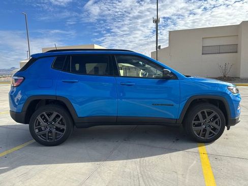 New 2026 Jeep Compass Latitude image 6