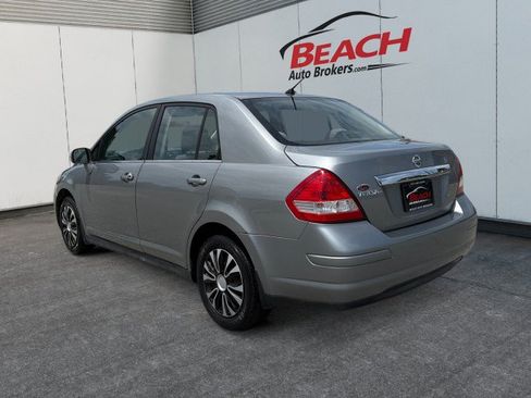 Used 2008 Nissan Versa 1.8 S w/ PWR Pkg FWD image 3