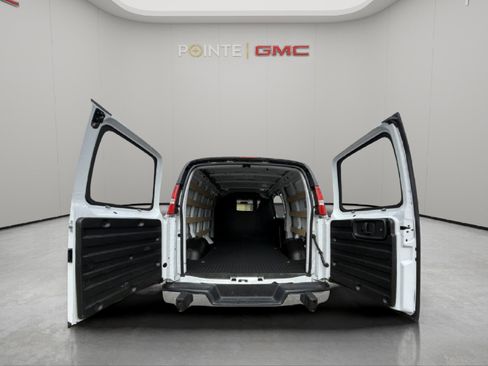 Certified 2024 Chevrolet Express 2500 w/ Driver Convenience Package image 25