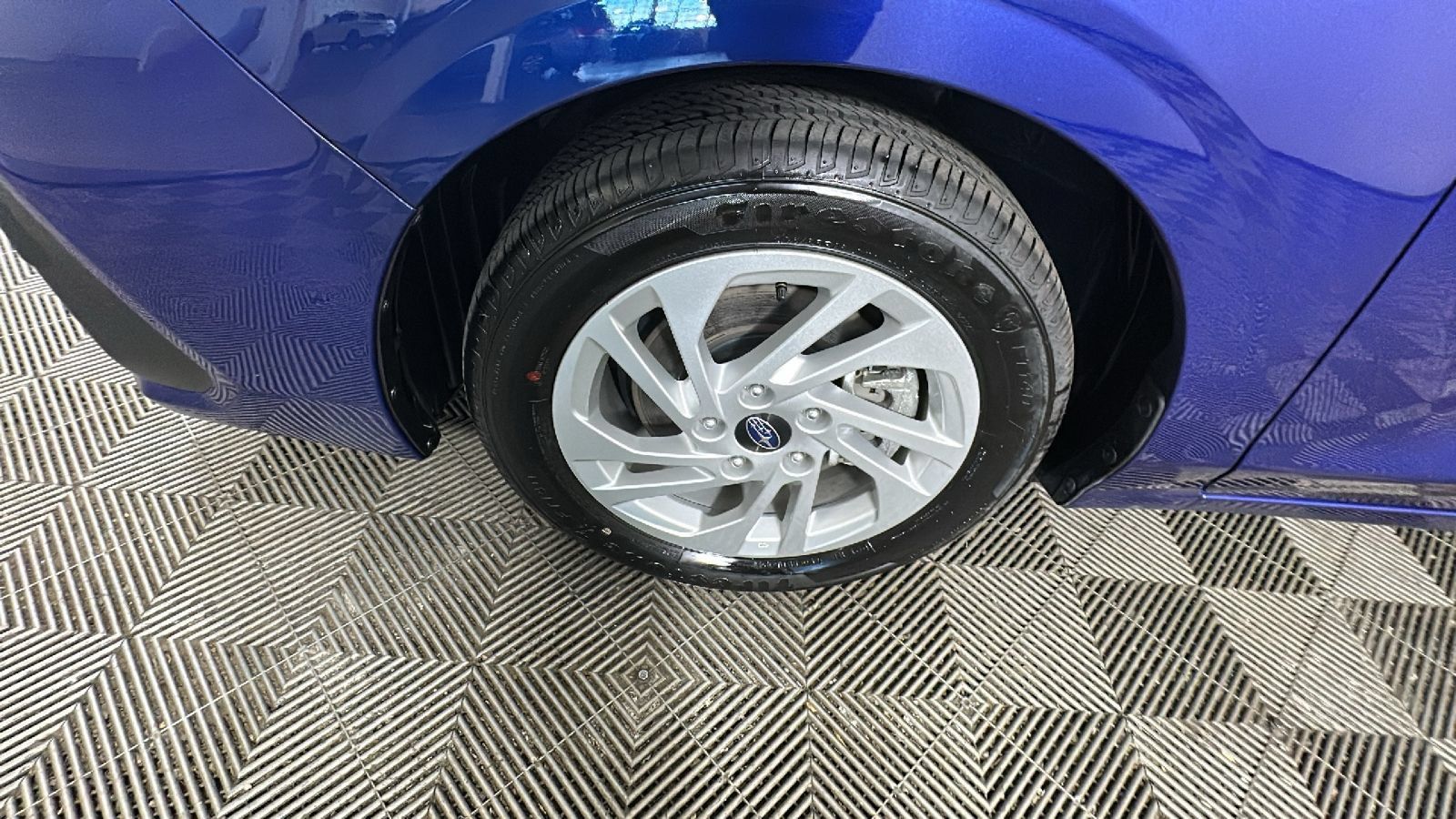 Used 2025 Subaru Impreza 2.0i AWD/4WD image 11