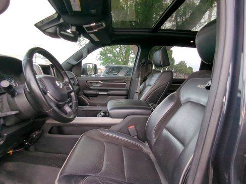Used 2021 RAM 1500 Laramie w/ Sport Appearance Package AWD/4WD image 7