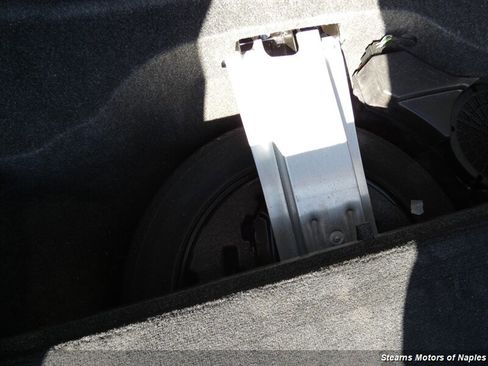 Used 2013 Mercedes-Benz E 350 4MATIC Wagon image 15