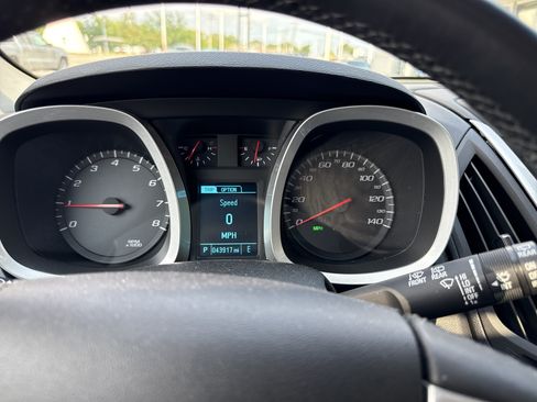 Used 2015 Chevrolet Equinox LT w/ Power Convenience Package FWD image 4