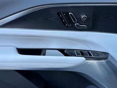 New 2026 Cadillac Lyriq Premium Luxury image 11