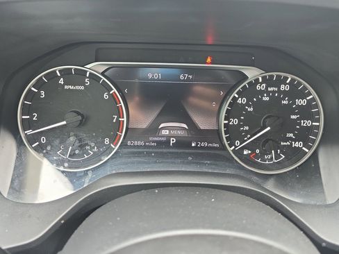 Used 2023 Nissan Rogue SV FWD image 18