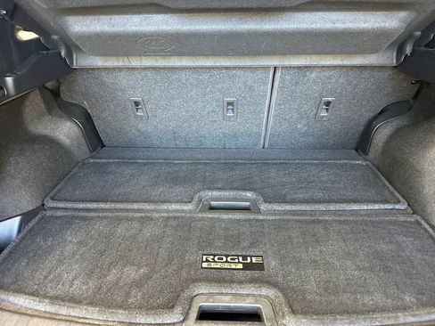 Used 2021 Nissan Rogue Sport SV FWD image 14