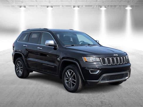 Used 2018 Jeep Grand Cherokee Limited image 2