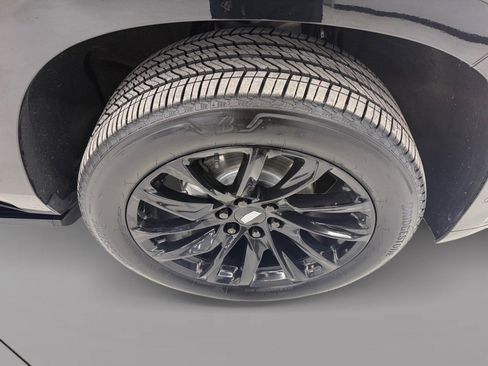 Used 2023 Cadillac Escalade ESV Sport Platinum w/ LPO, ONYX Package image 15